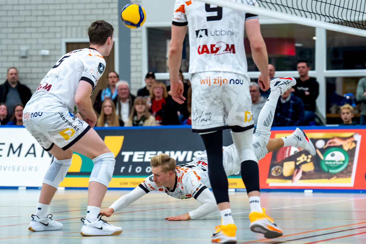 Nederlandse ploegen schieten tekort in BeNe Conference na enerverende vijfsetters