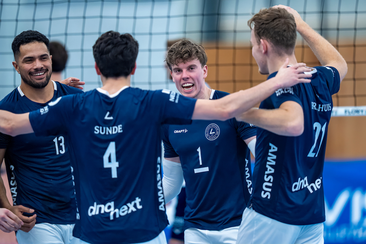 Welke herenploeg gaat debuteren in de Bekerfinale?