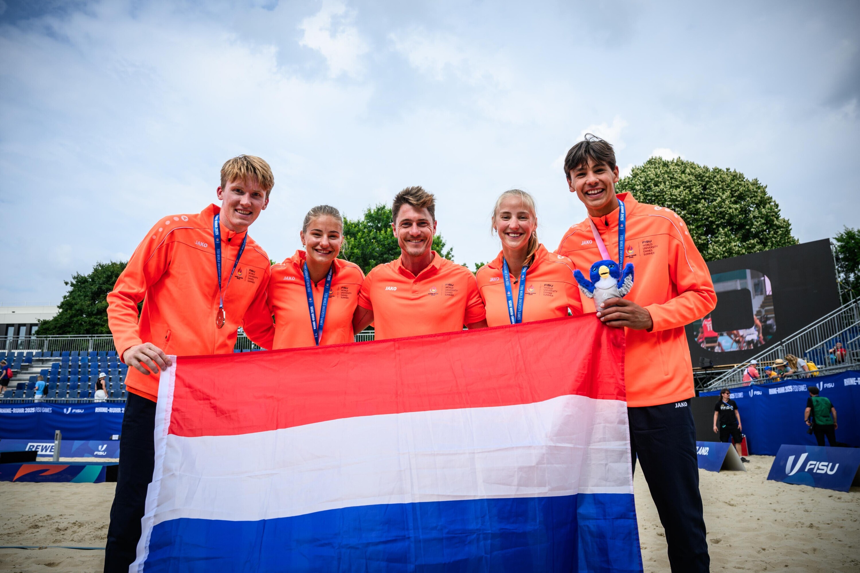 Twee keer zilver voor duo's Beach TeamNL bij World Student Games in Duitsland