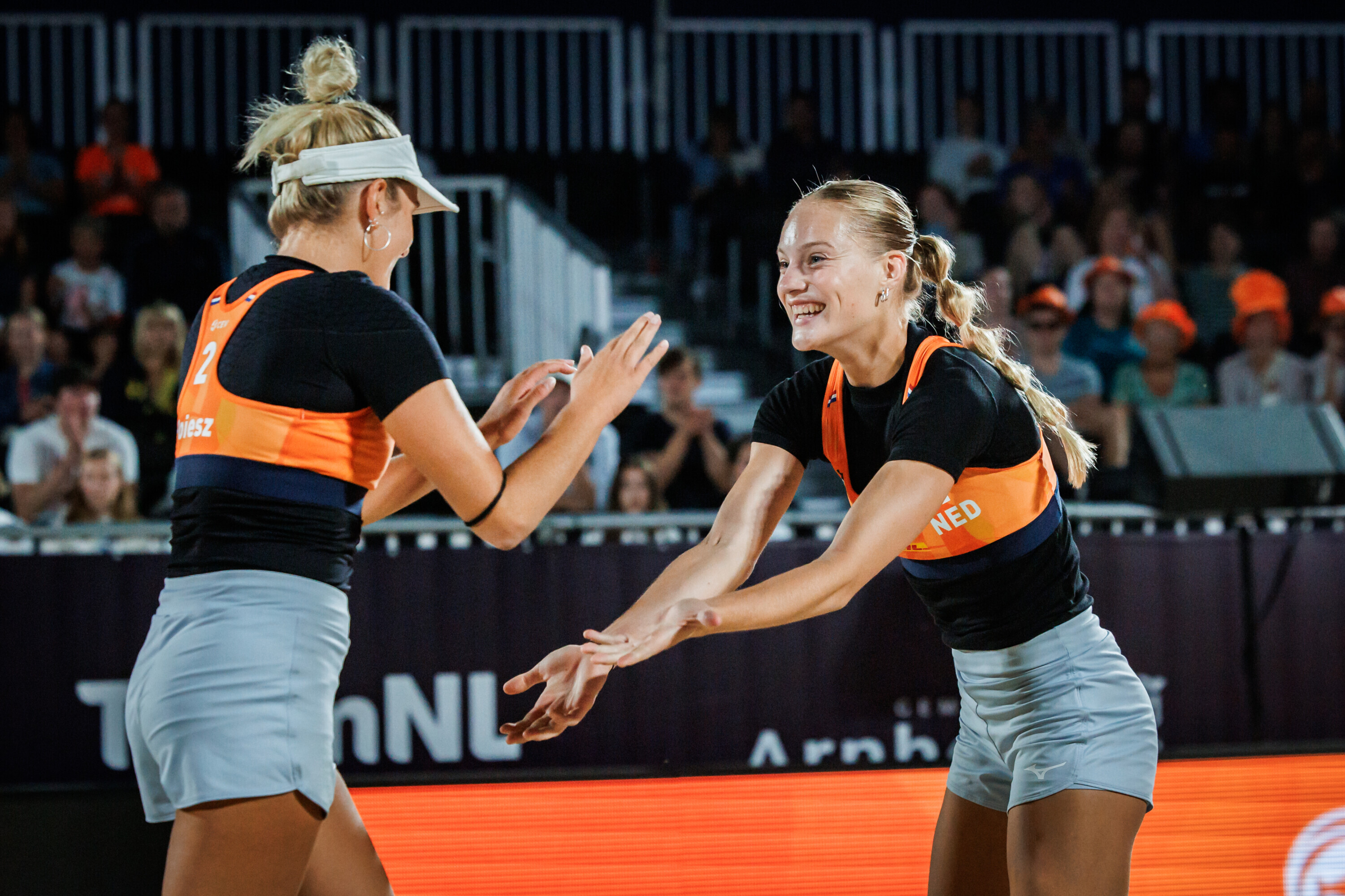 Hoe en waar kun je het WK Beachvolleybal volgen?
