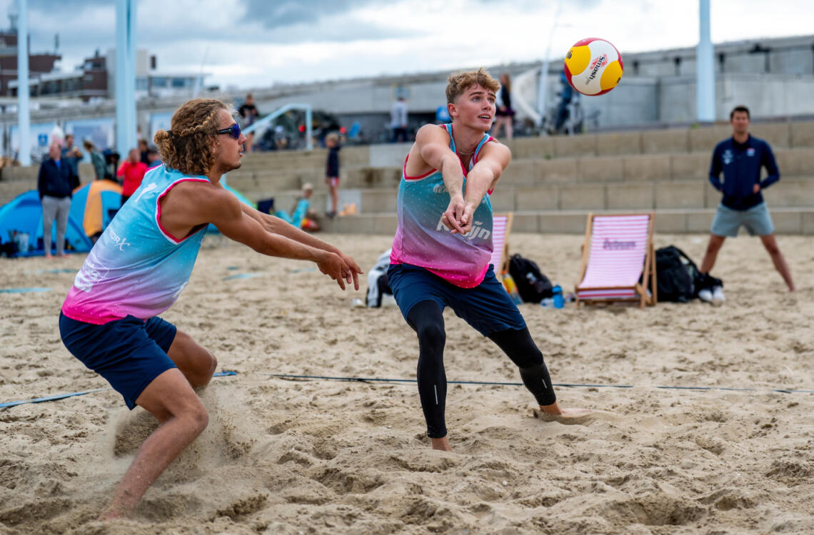 20250823 Beach RH104303