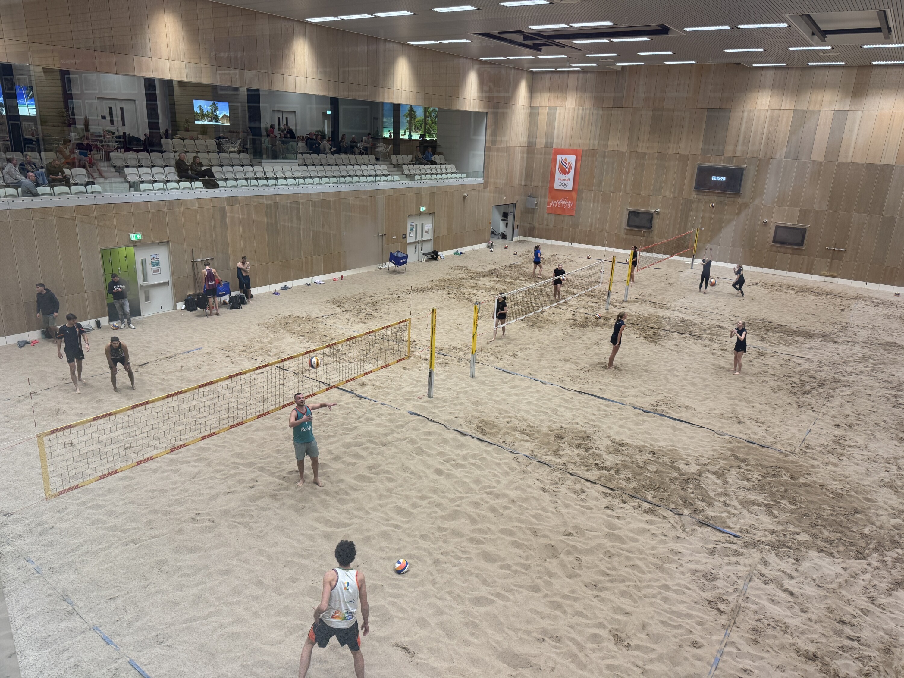 Pilotproject indoor beachvolleybal krijgt vervolg