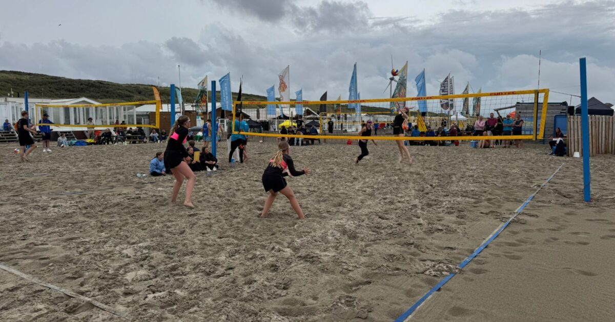 Geslaagde NK Jeugd Beachvolleybal in Wijk aan Zee