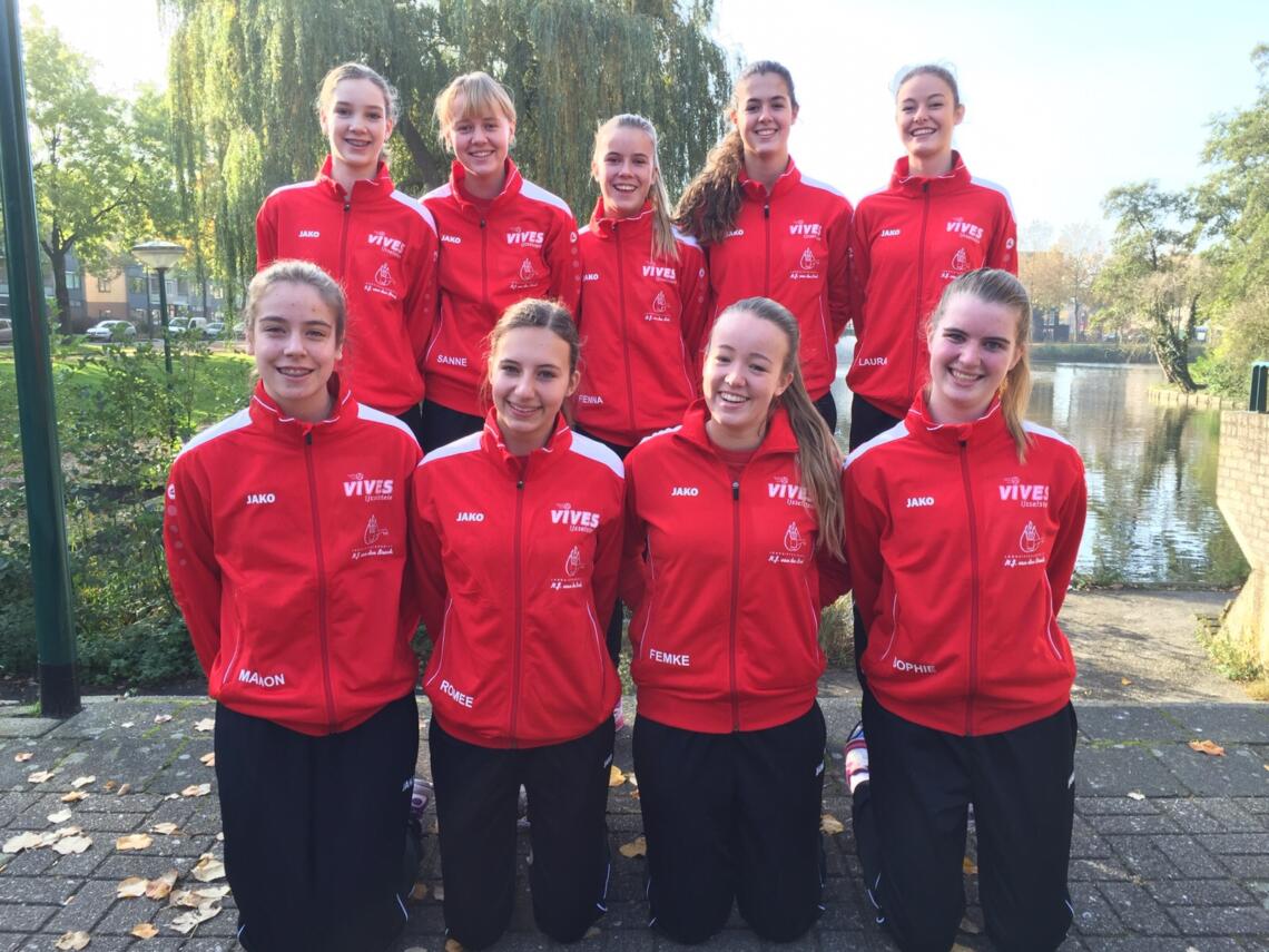 Vives Meisjes A1 Jpg
