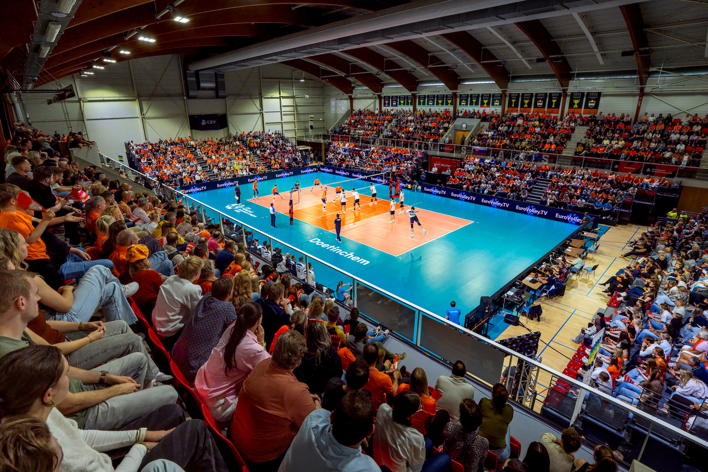Beide halve finales TeamNL Lange Mannen tegen Israël in Doetinchem