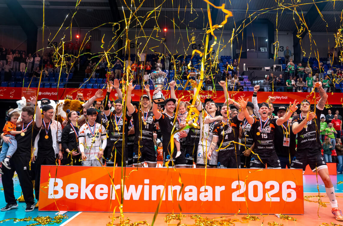 Orion Stars wint Beker RHF