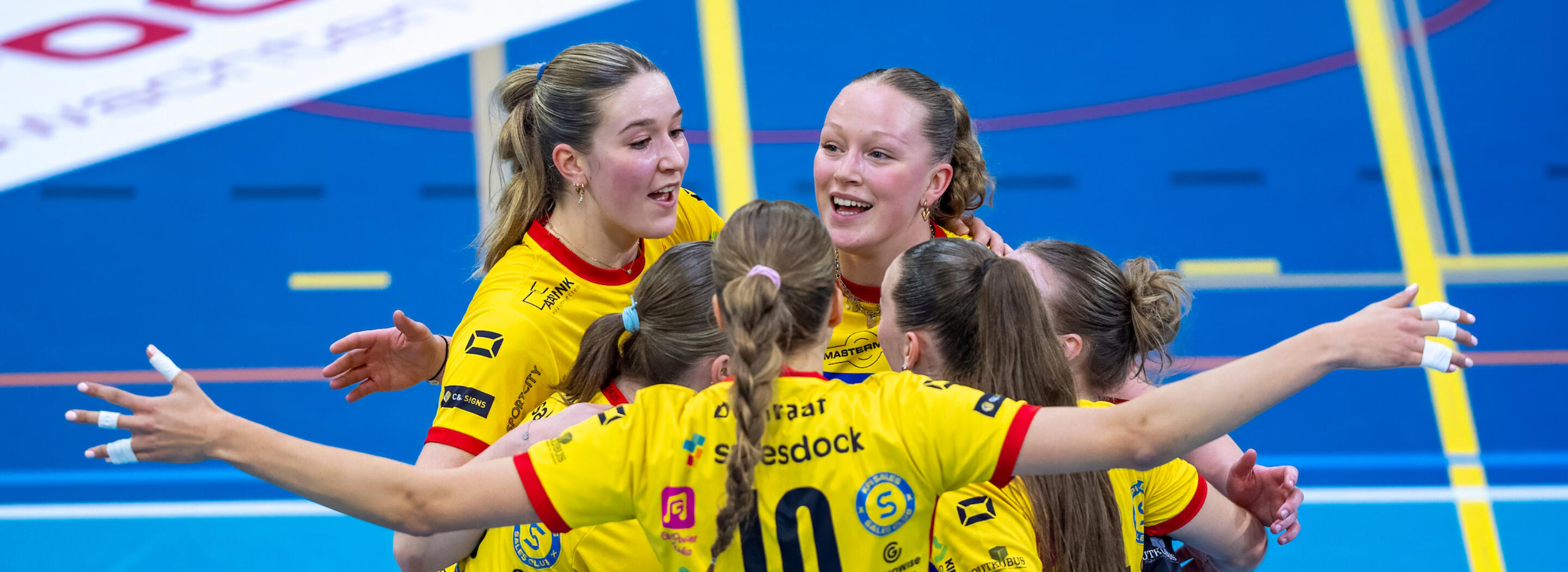 Dynamo dames juichen RHF