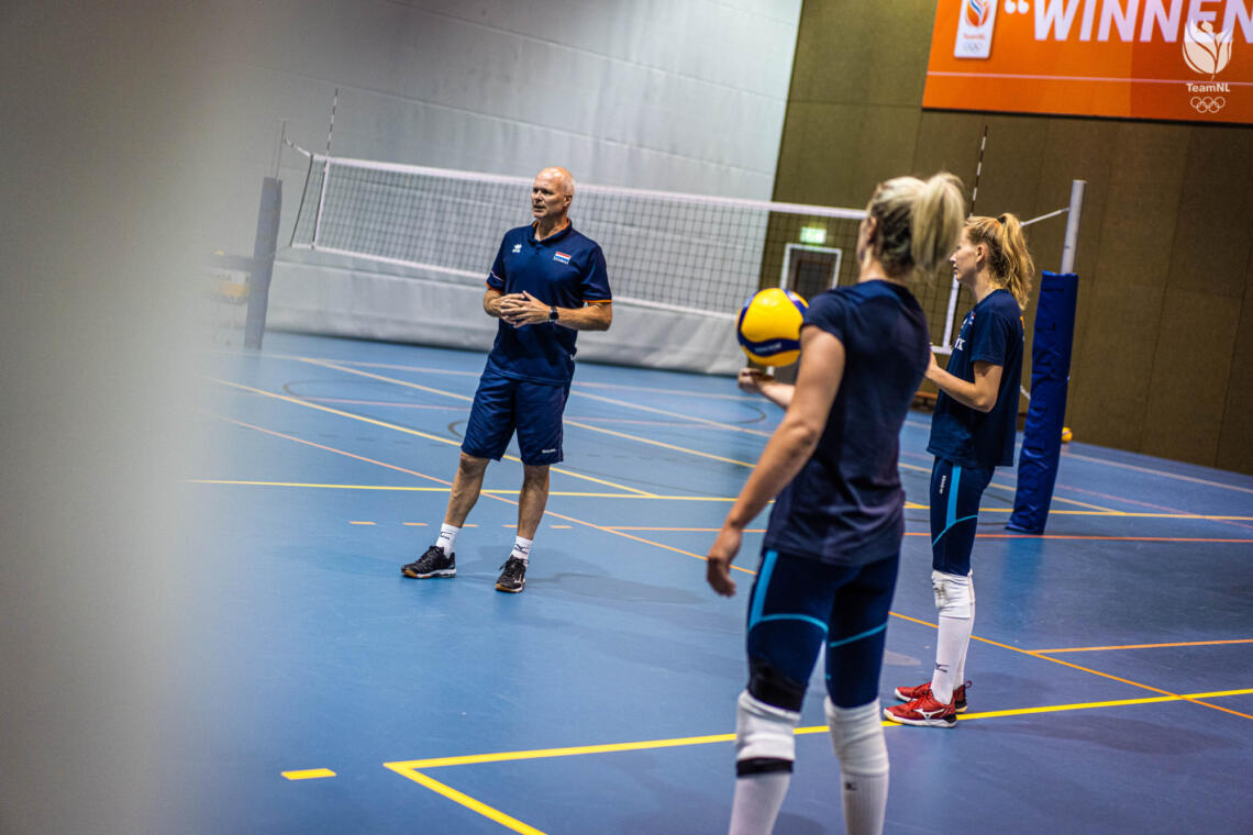 Training Volleybaldames 2 Team NL