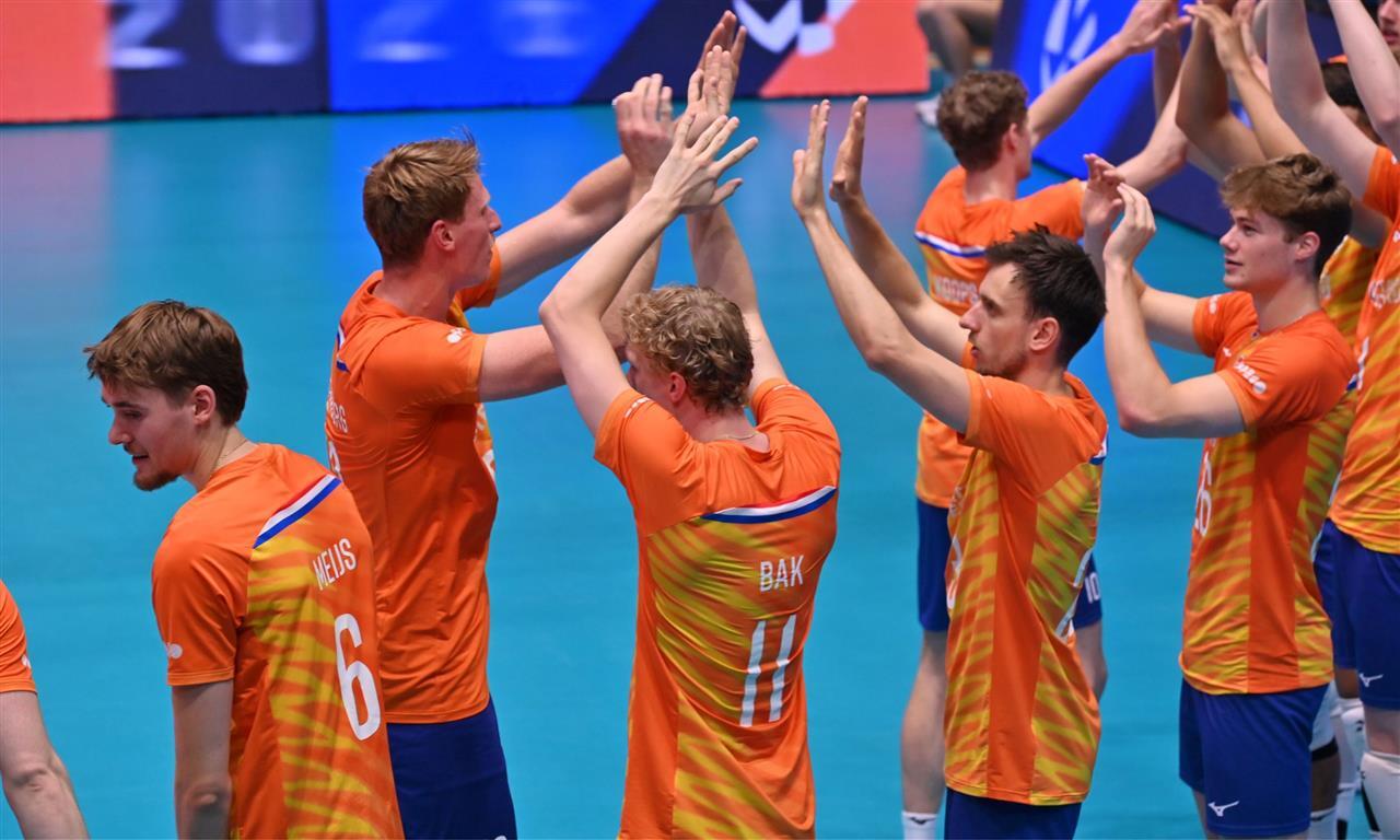 Ongeslagen Lange Mannen plaatsen zich als nummer 1 voor halve finale European League