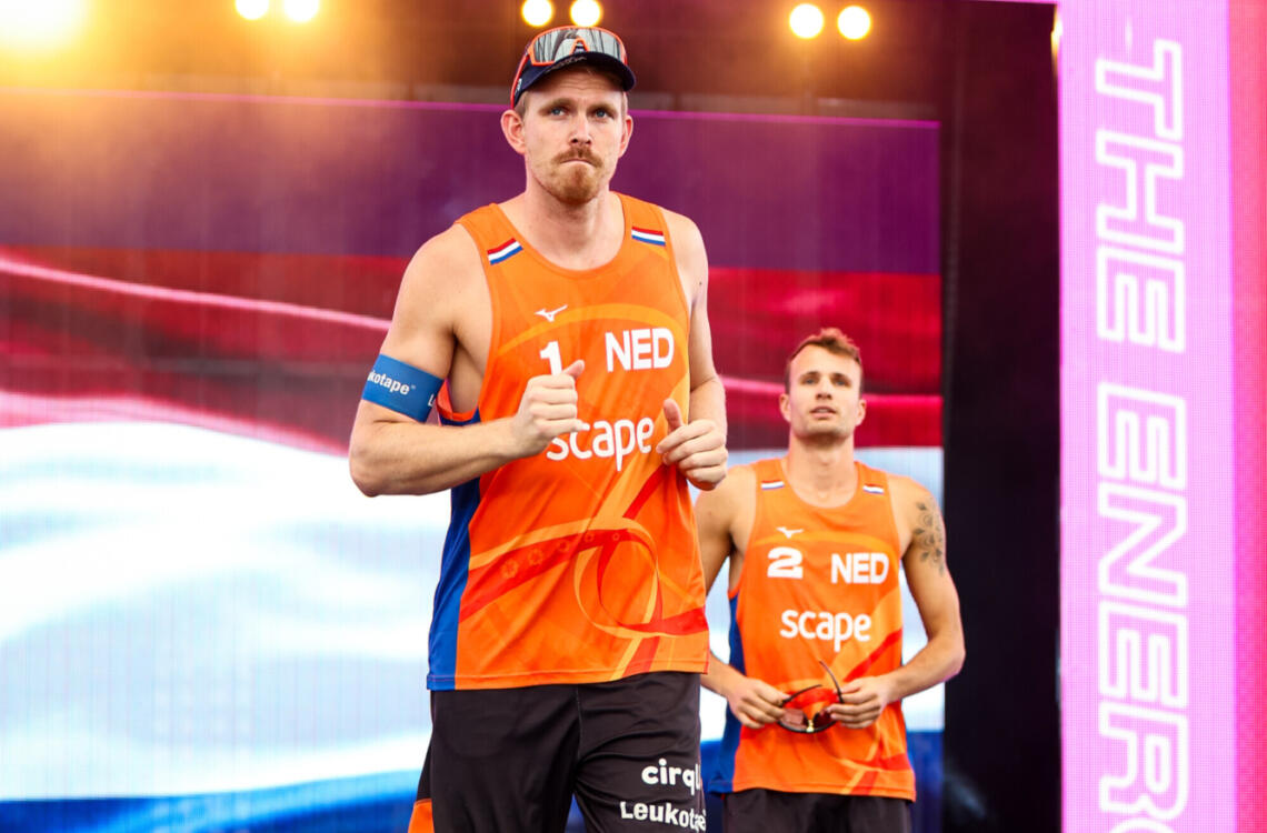 38179 Rogue Gun Photography Media