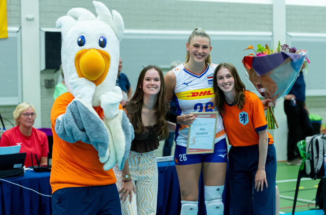 Volleybal Dames NL DE zondag 3