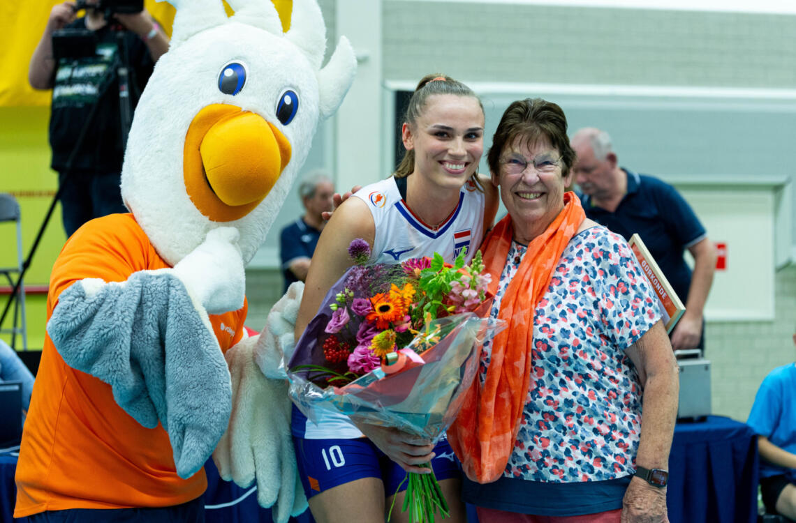 Volleybal Dames NL DE zondag 2