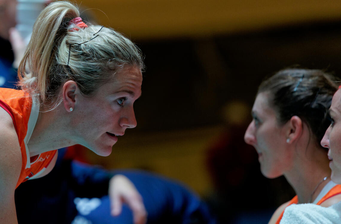 Rhf200109 volleyball 2 RH3320