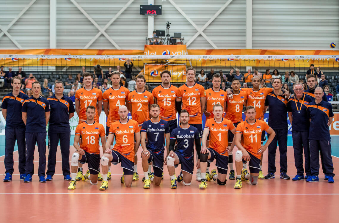 Met rugnummer 8: Fabian Plak
