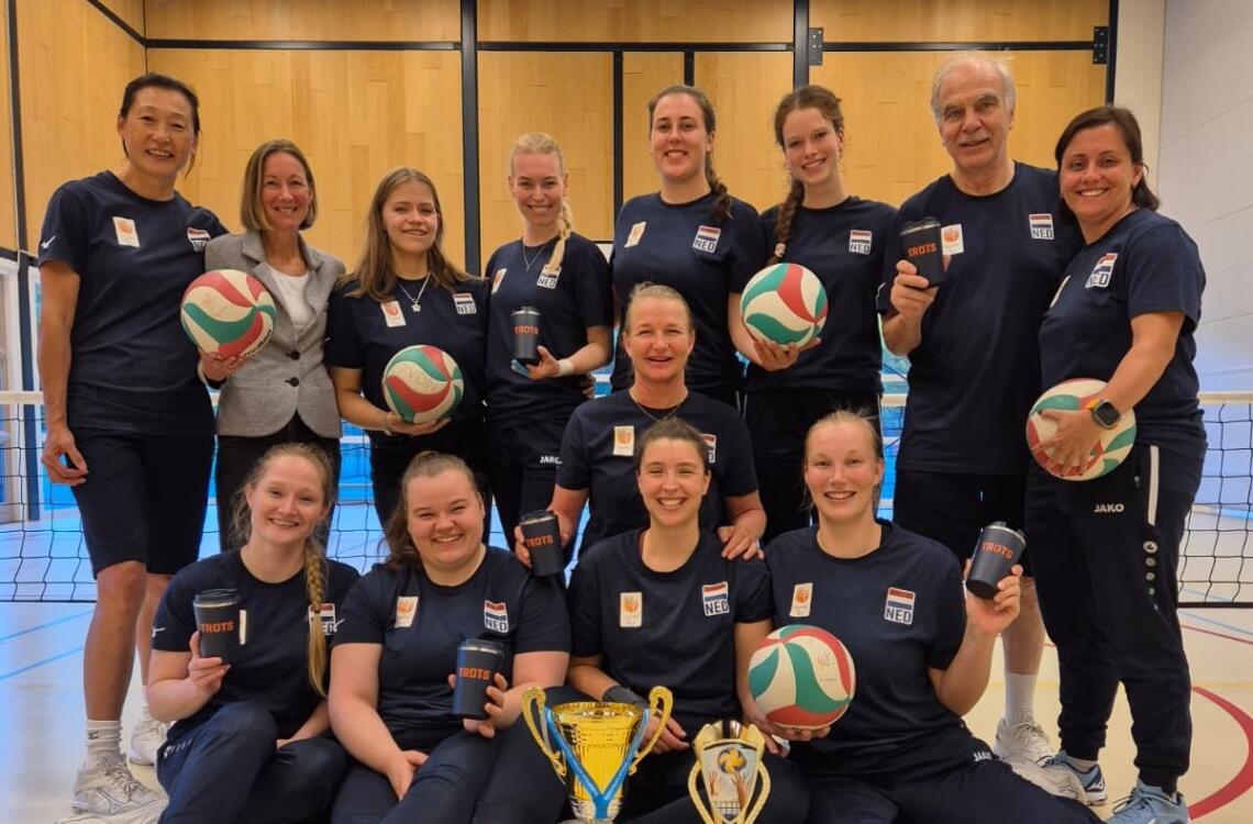 Zitvolleybalsters huldiging