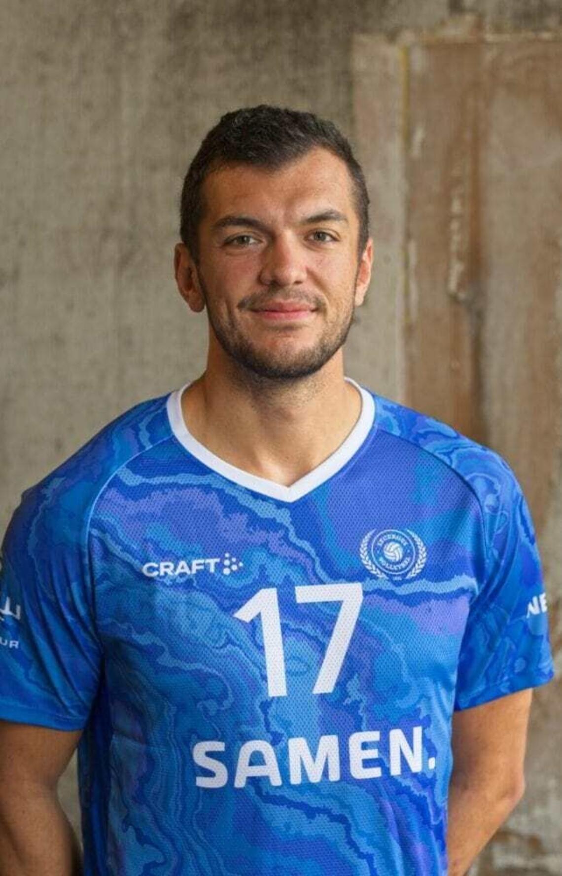17 portret 2022 Niels de Vries min