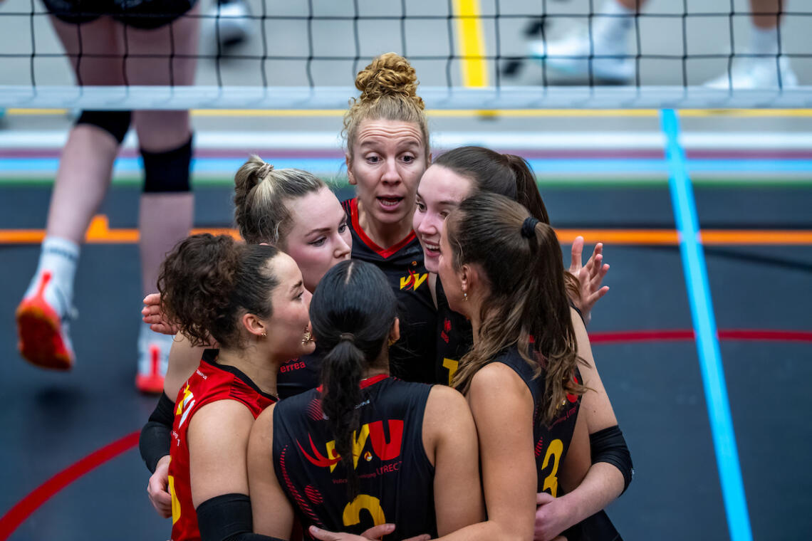 20251127 utrect sneek R1 04512