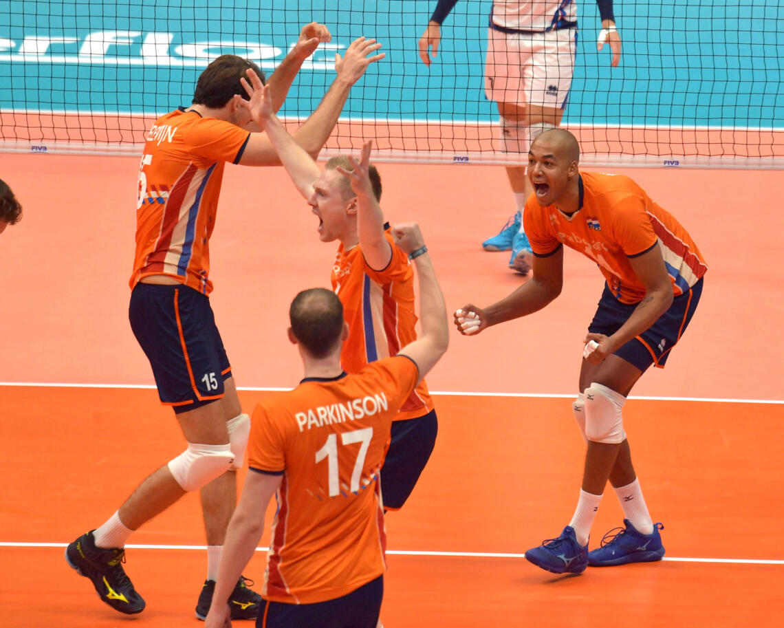 Nimir Abdel Azizof The Netherlandscelebrate