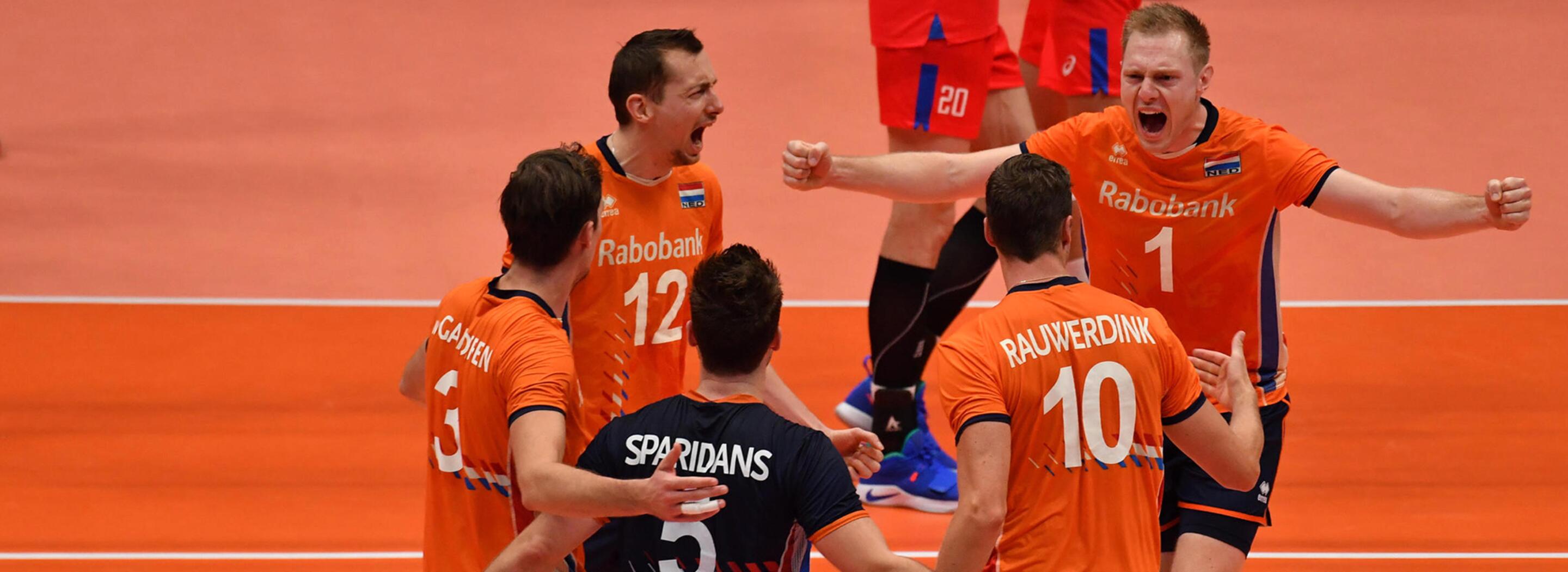 Lange Mannen Op Cev Site Header