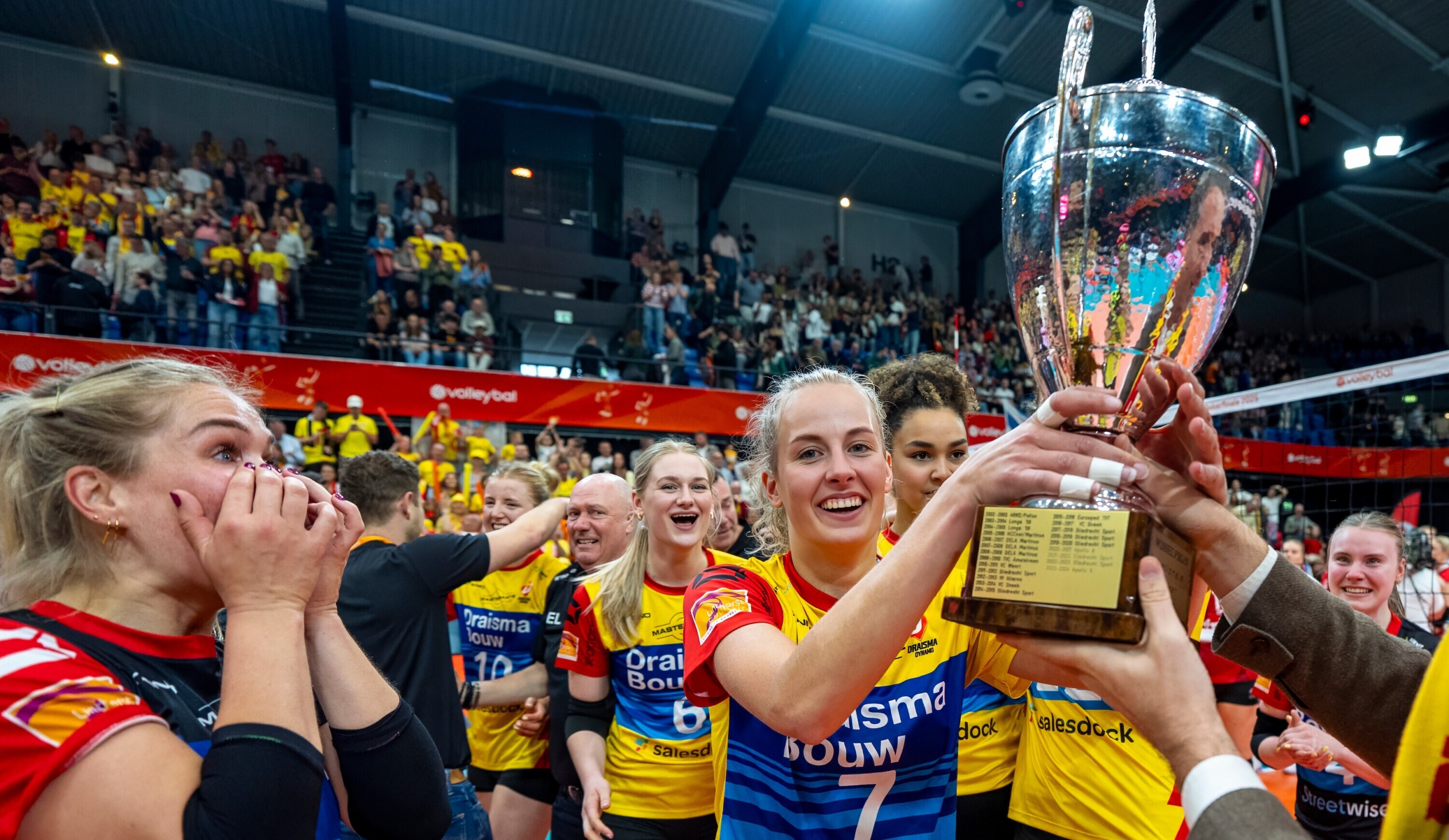 Kijk morgen live mee met de loting Nationale Beker!