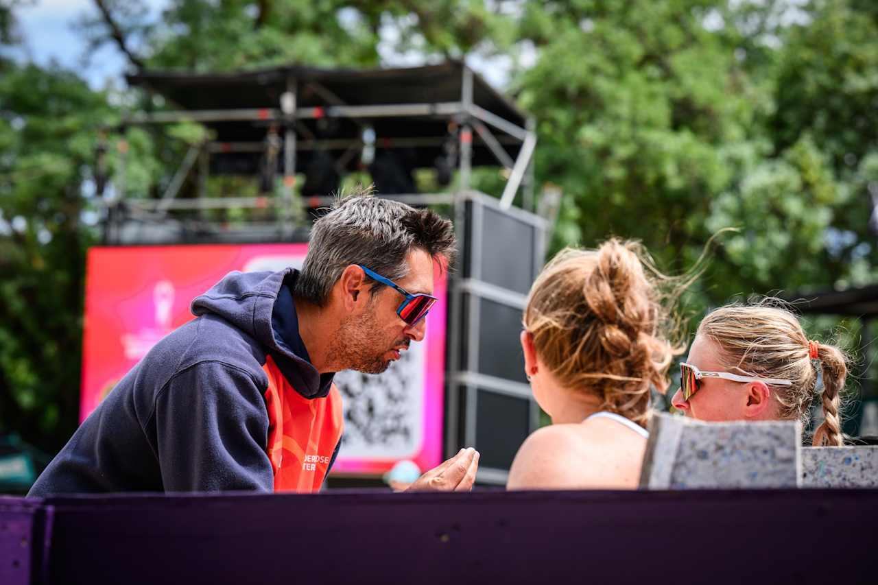 Braziliaan Lucas Palermo blijft langer coach bij Beach TeamNL