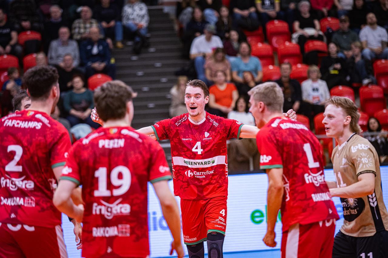 Sil Meijs 'timmert' met geweldige ace Maaseik naar landstitel