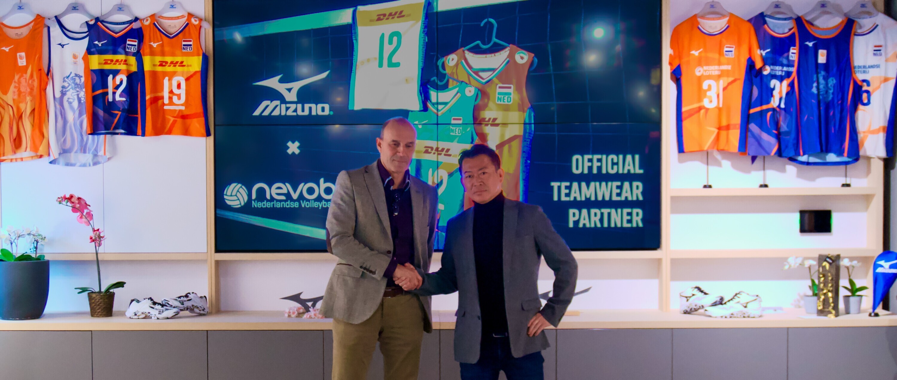 Mizuno ook komende vier jaar teamwear partner Nevobo