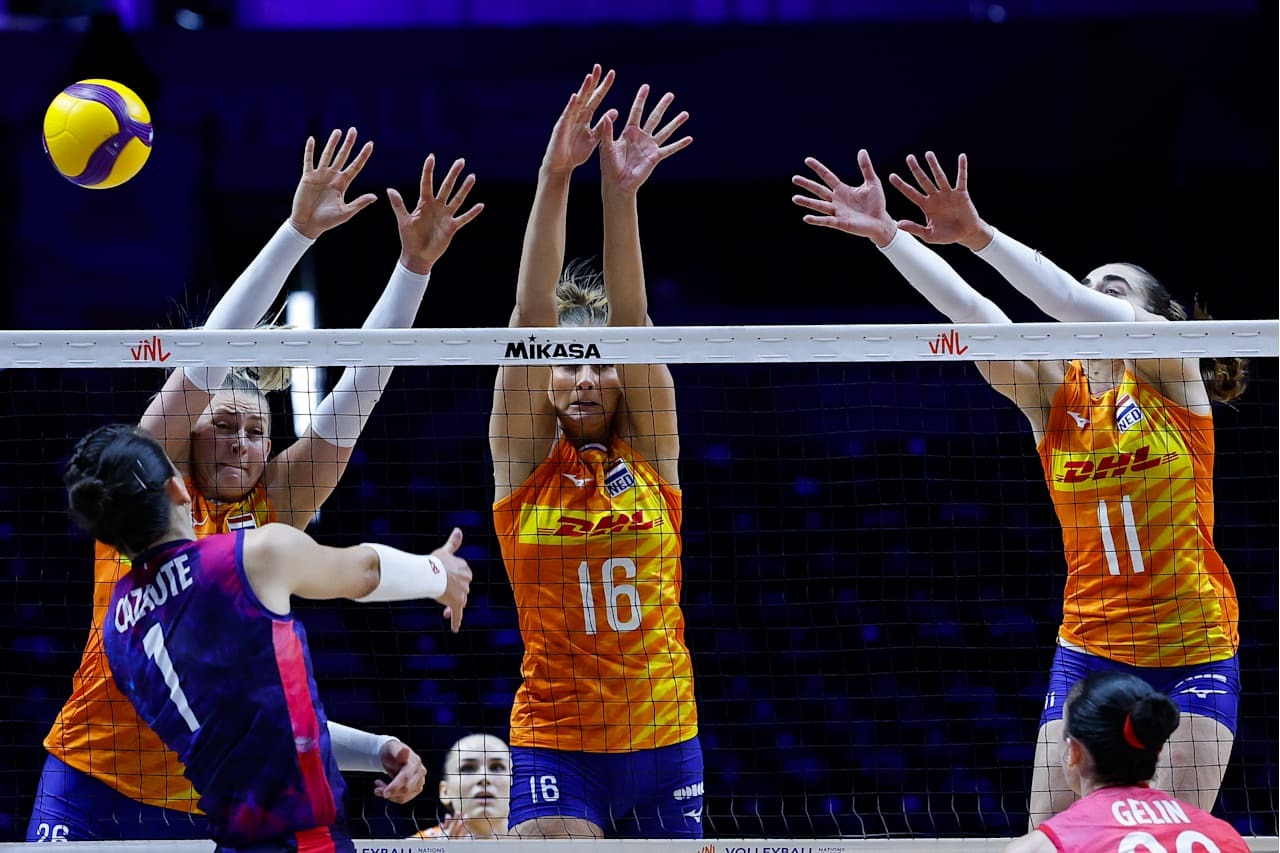 Volleybaldames trappen heel goed af in Belgrado: 3-0 tegen Frankrijk