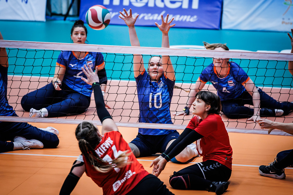 Dapper verweer zitvolleybalsters op WK, maar geen winst